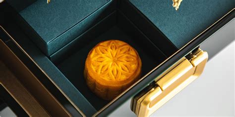 hermes mooncakes|hypebeast mid fall mooncakes.